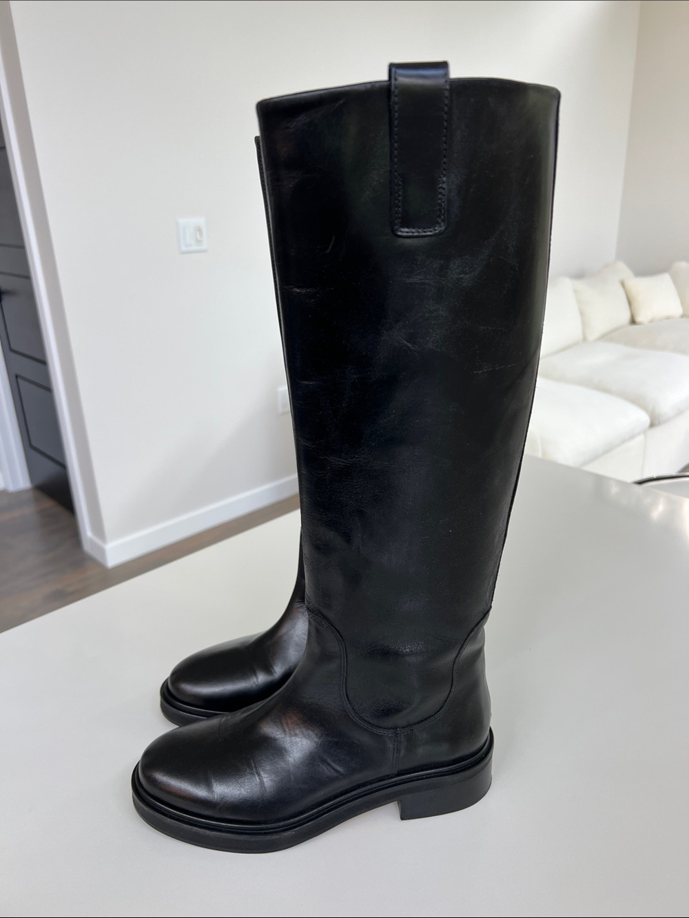 Aeyde black leather henry pull on riding boots size 36